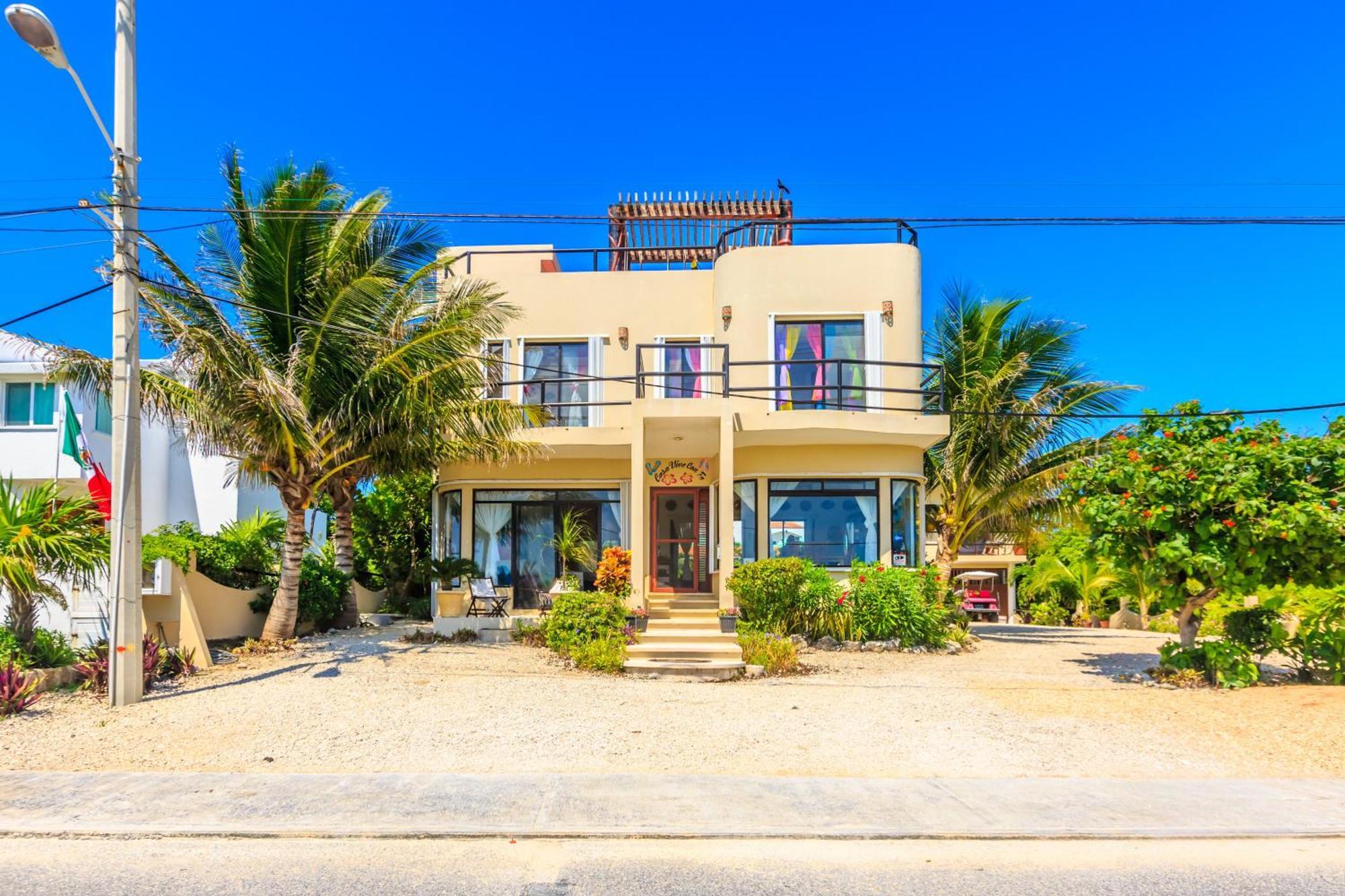Casa Vive Con Fe Isla Mujeres